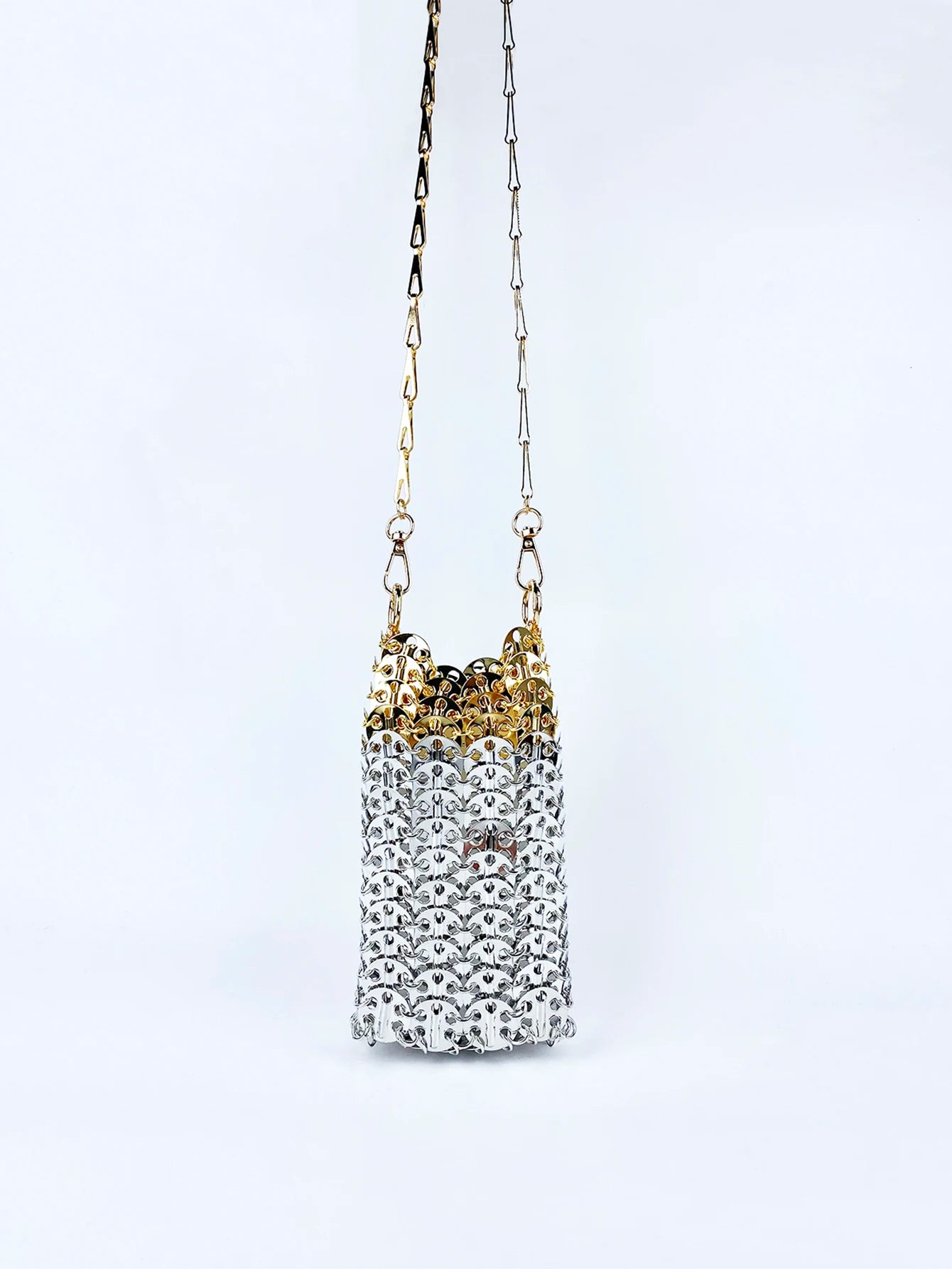 Niche Design Immortal Bag Netizens New Handmade Woven Metal Sequin Chain Mobile Phone One Shoulder Crossbody Small Bag