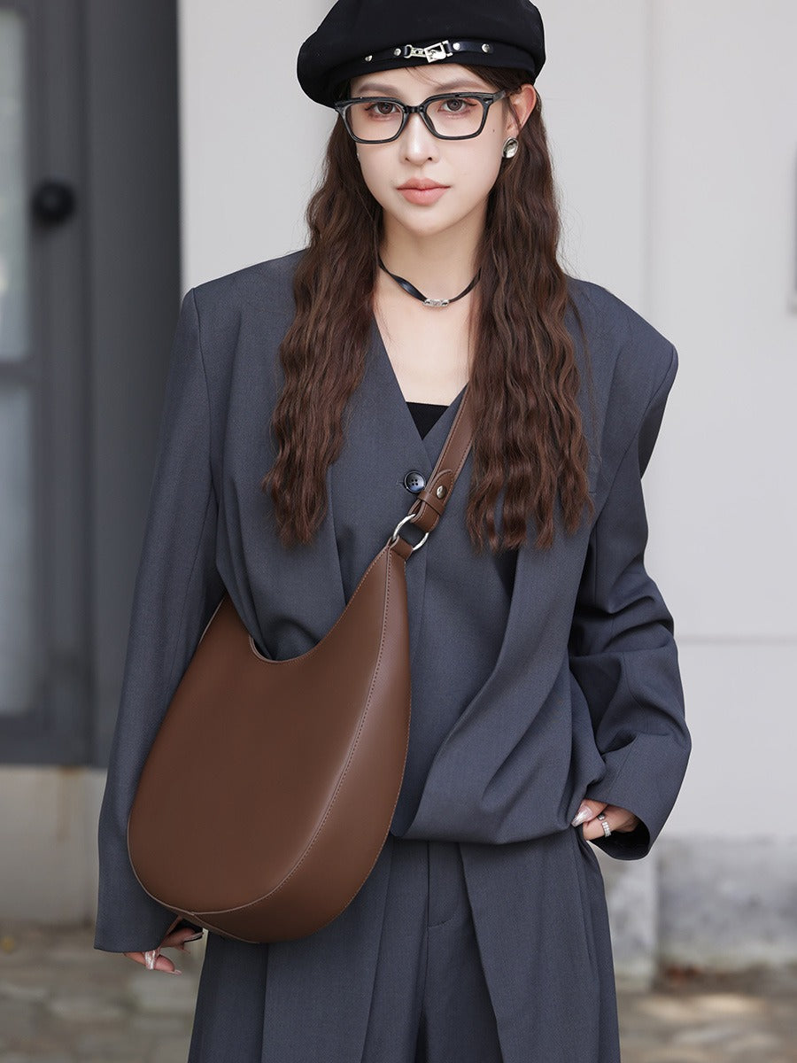 Single shoulder armpit bag genuine leather women's bag niche design crescent shaped bag crossbody tote bag versatile and trendy